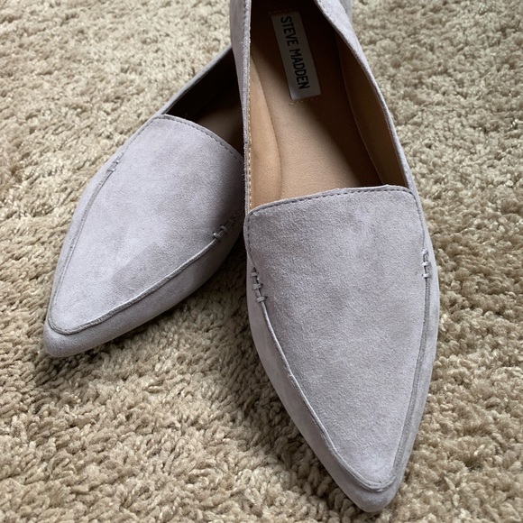 Steve Madden Shoes - Steve Madden Feather Pointed Toe Flats